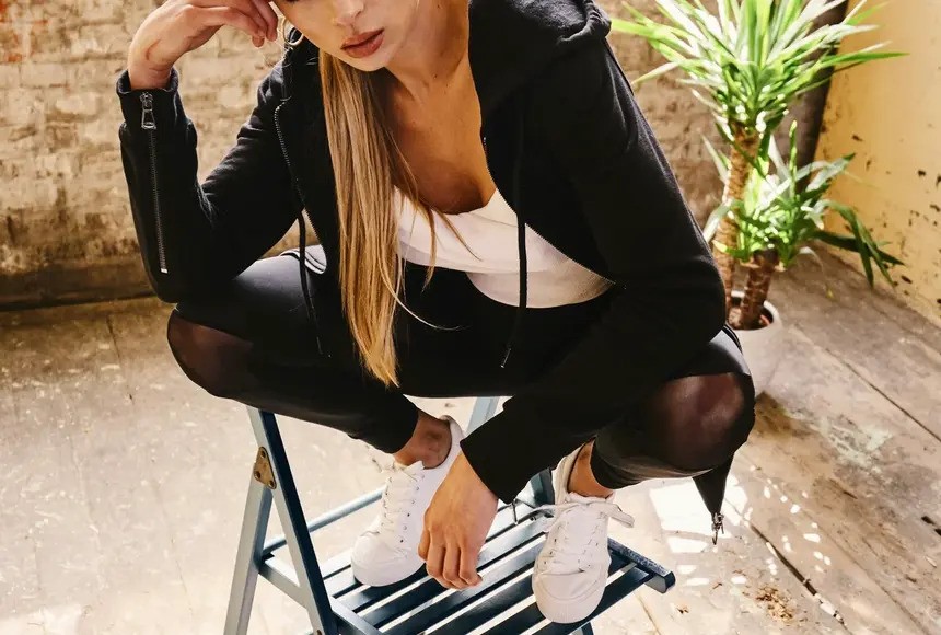 myoovi-cover-(1).jpg